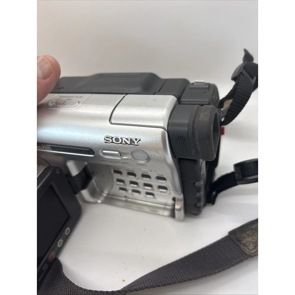 Sony ccd trv138